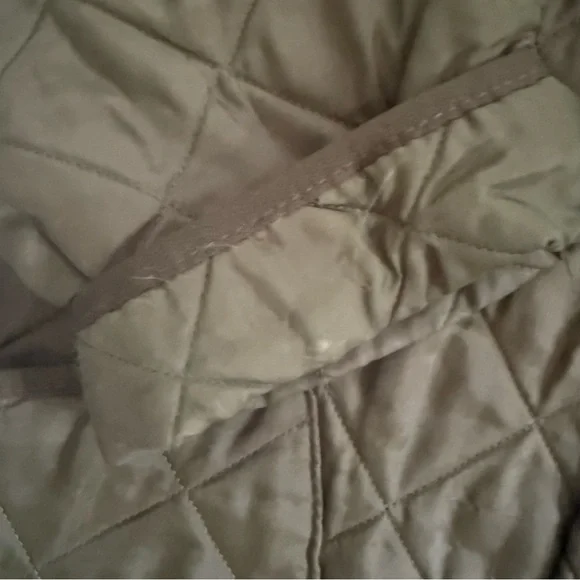 Barbour Green Lightweight Quilted Jacket with Corduroy Collar - Picture 4 of 7